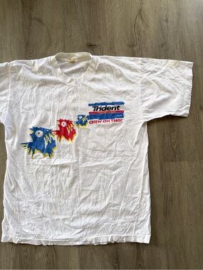 Vintage 90’s MTV Beach House piranha White Tshirt Trident Large ‘Chew On This’
